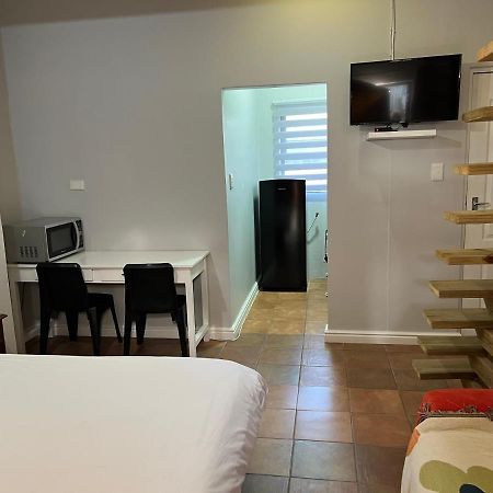 Studio 7 On Risa Port Elizabeth Exterior photo